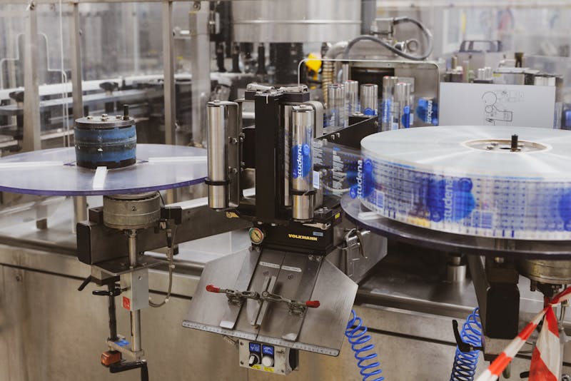 Revisione Scenario: Dati Prodotto e Vincoli Operativi Reali