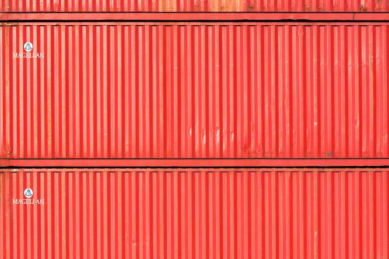 コンテナ容積率95%でも現場で積めない理由：ドア開口と重量分布の境界条件管理