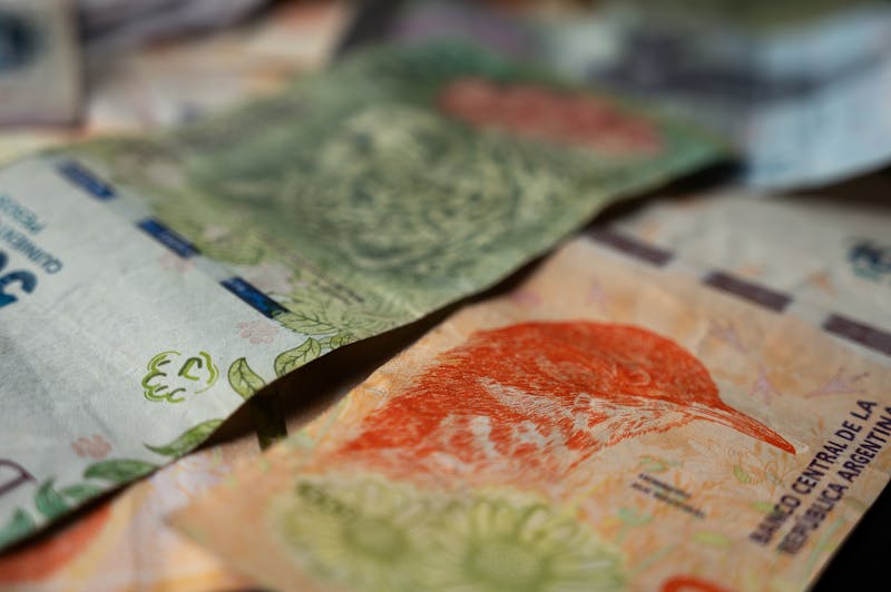 De la teoría al muelle: Por qué la calidad del dato de producto define la ejecución real